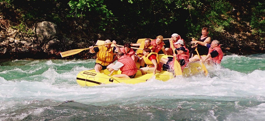 rafting.jpg